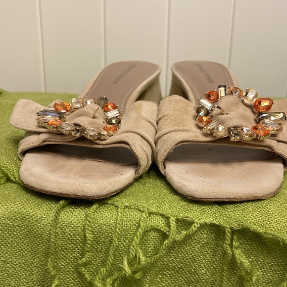 DONALD J PLINER BATE Jewled buckle Tan suede slides size 7 - Picture 5 of 10